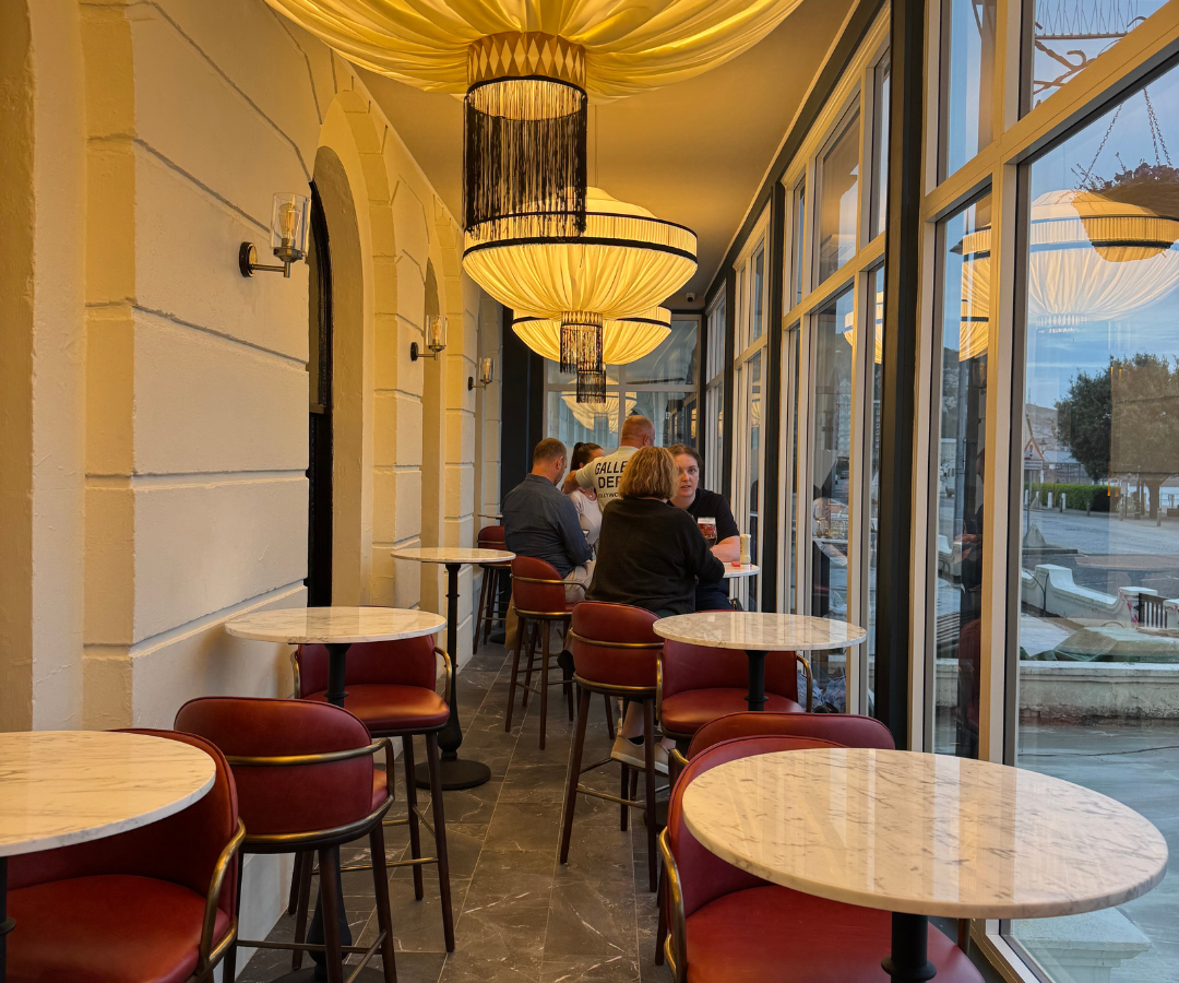 Churchill Bar & Lounge